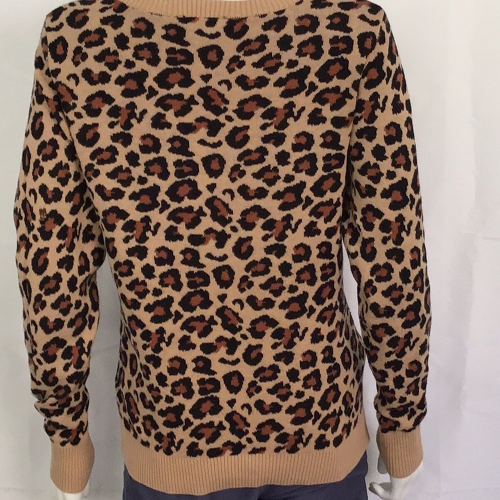 Leopard Sweater - Picture 2 of 2